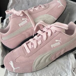 Pink Puma Snakers
