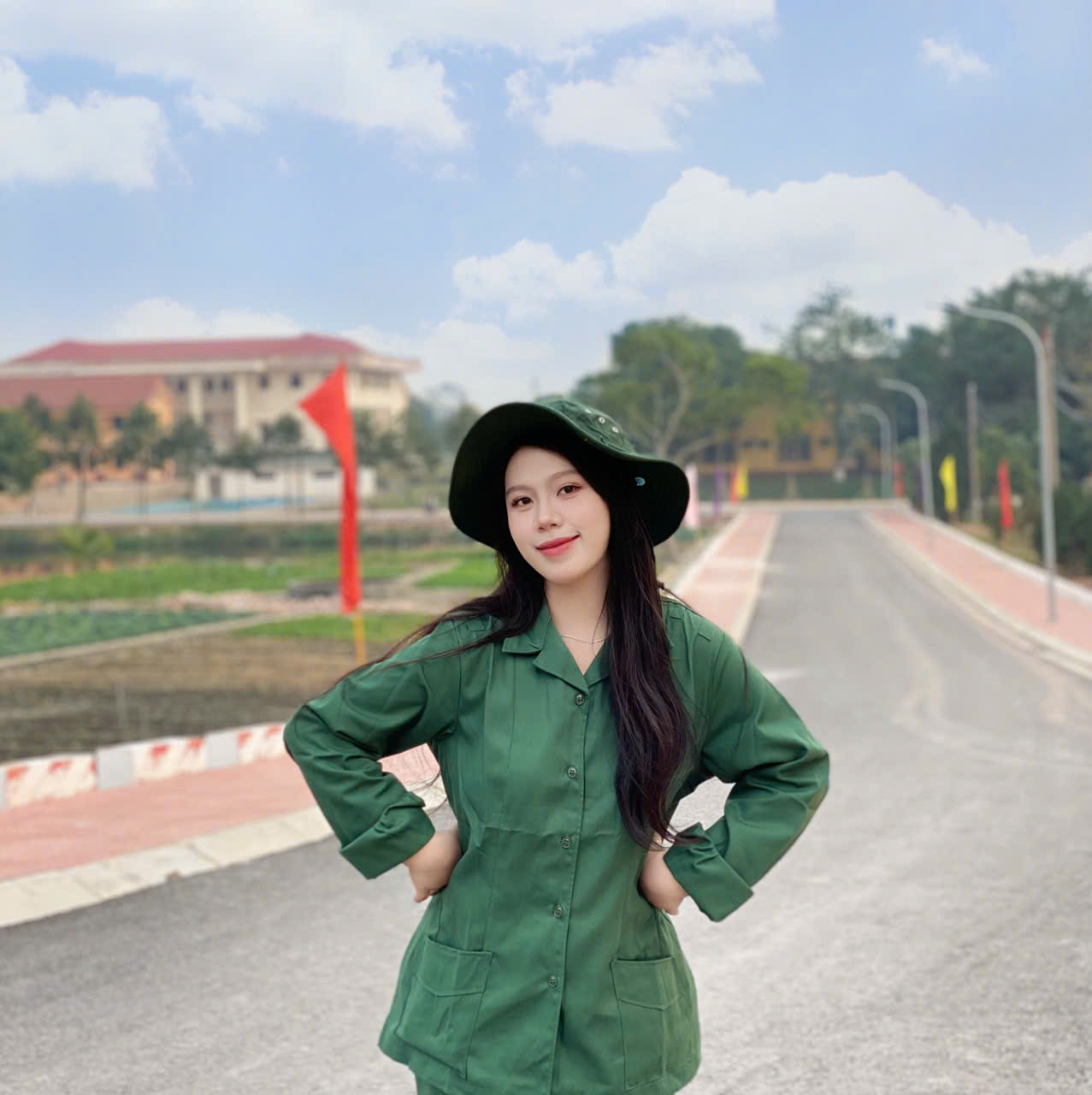 01c11e6d 1977 4c53 A15b Ff5ed157285a